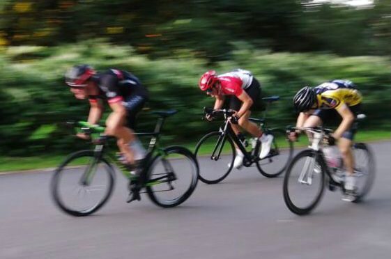 Sprinter Waltrop Jan Albrecht beim Radrennen "Wappen von Pulheim"