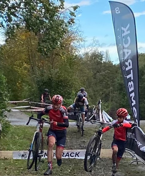 Maxime Ben Djemia rechts, Martin Stein links (Rennen U17 und Männer Hobby 50)