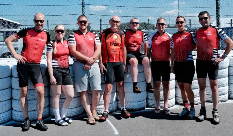 Top-Motiviertes Sprinter-Team vor dem 24-Stunden-Rennen "Rad am Nürburgring"