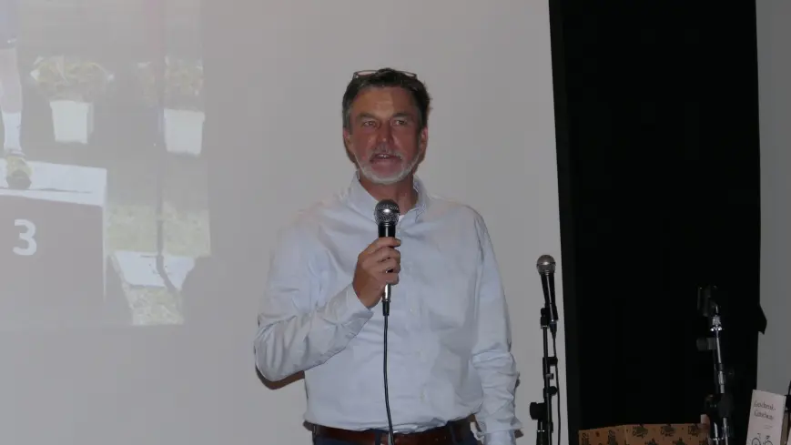 RC Sprinter Waltrop - Jahresabschluss - Sportlicher Leiter Jörg Tretschock mit die Ehrungen der jugendlichen Radsportler vor