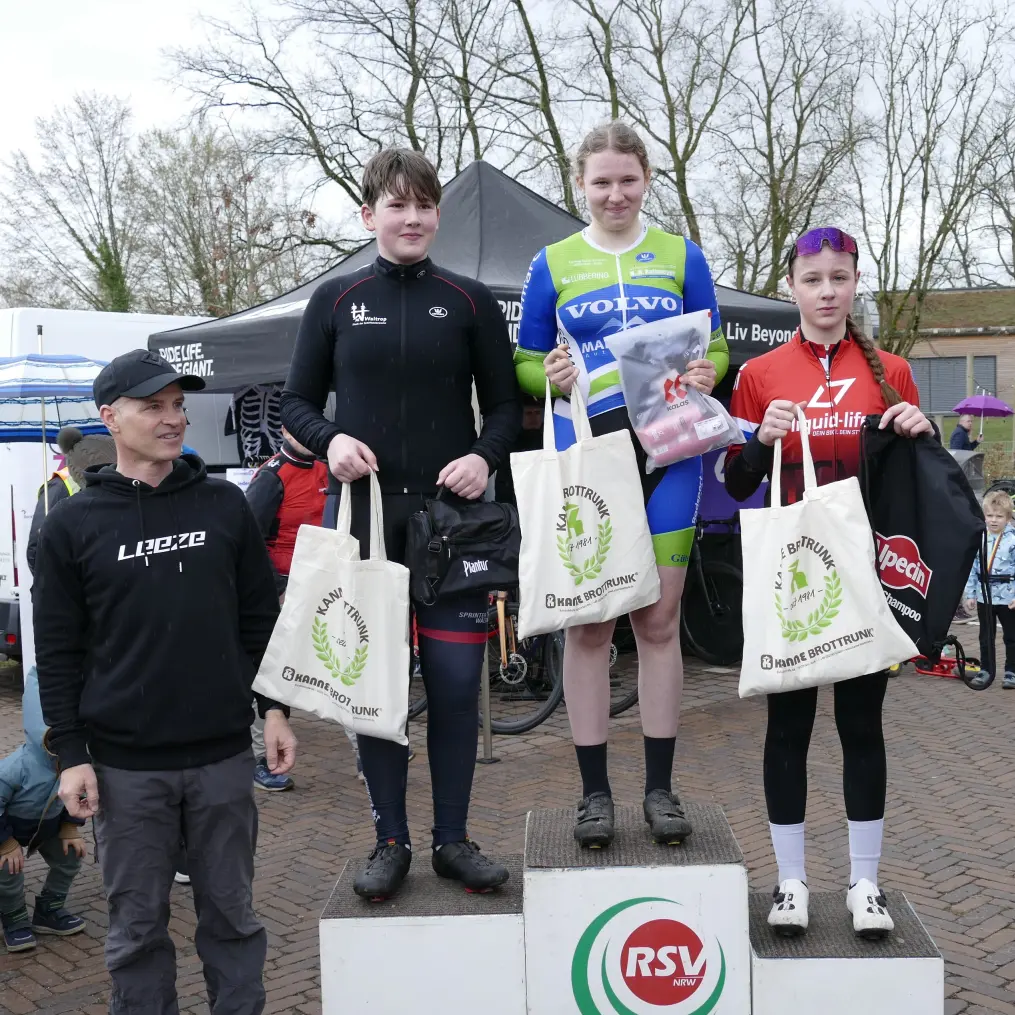 Klasse U15, Antonia Klomfaß auf Platz 2