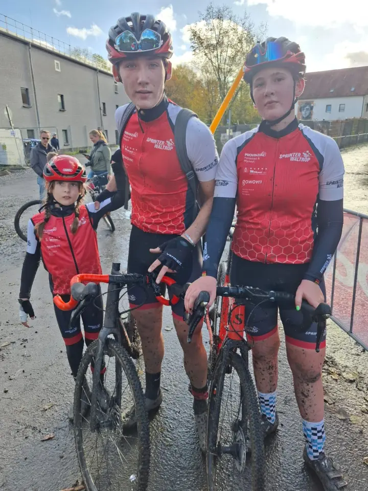 RC Sprinter Waltrop - von links Hermine, Alois und Antonia Klomfaß nach dem CycloCrossrennen
